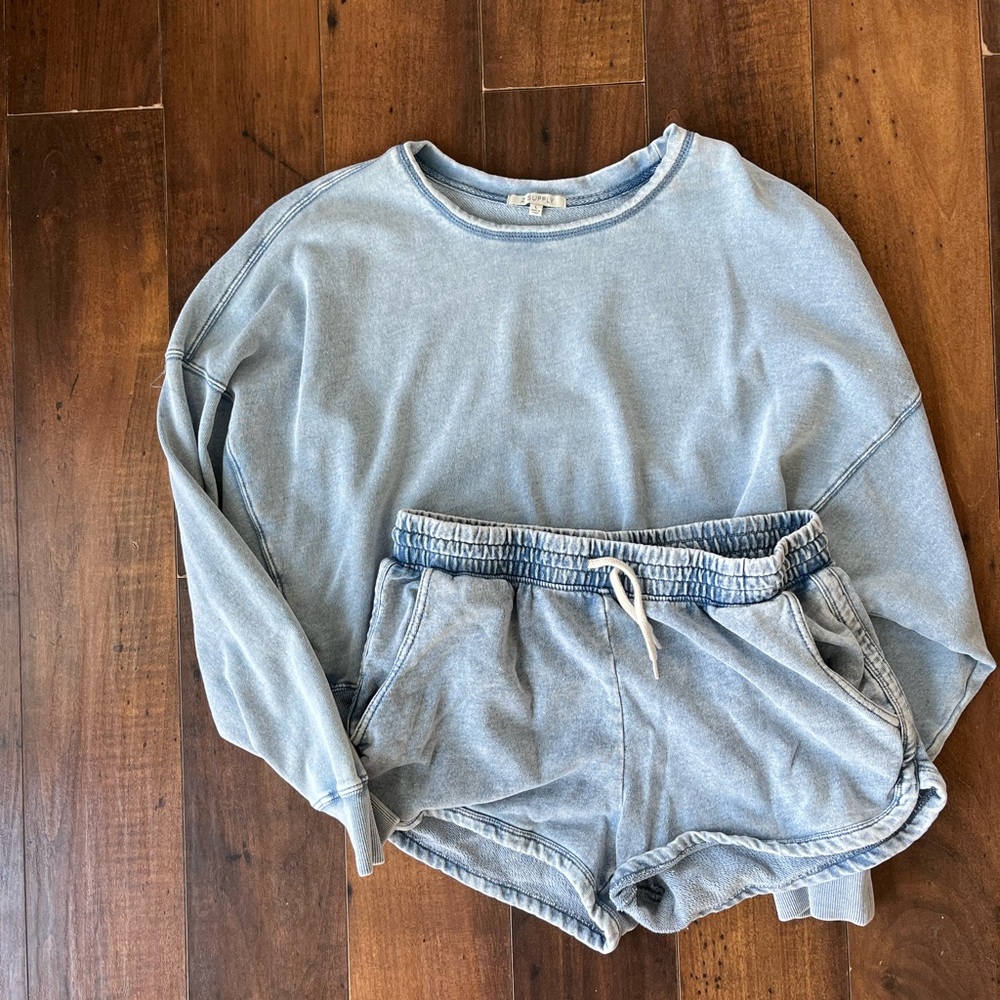 Z Supply Lounge Set